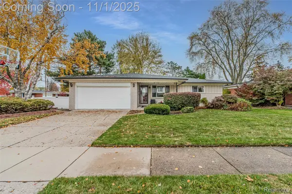 30316 Barbary Court, Warren, MI 48093