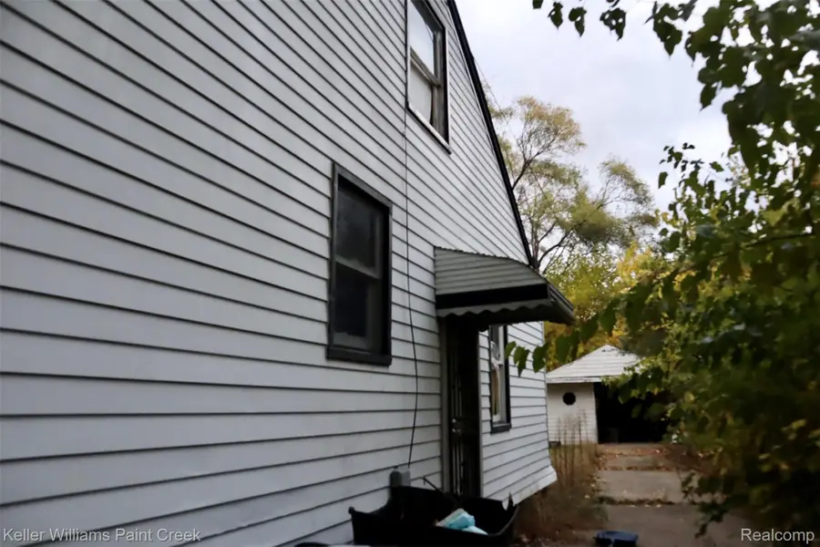 19366 Bradford Street, Detroit, MI 48205 - Image #3