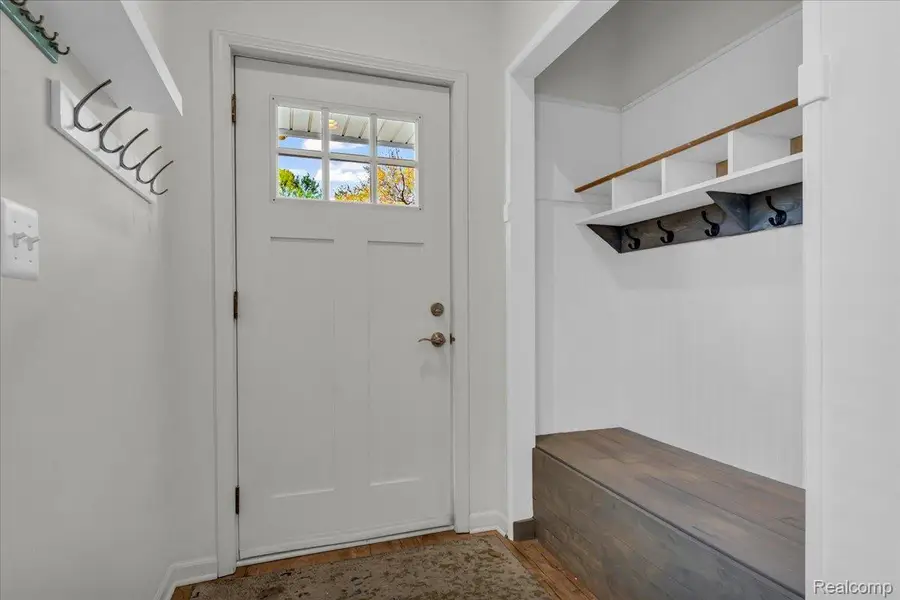 26 W Garfield Avenue, Hazel Park, MI 48030 - Image #2