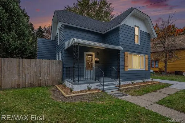 33 Gallup Street, MtClemens, MI 48043