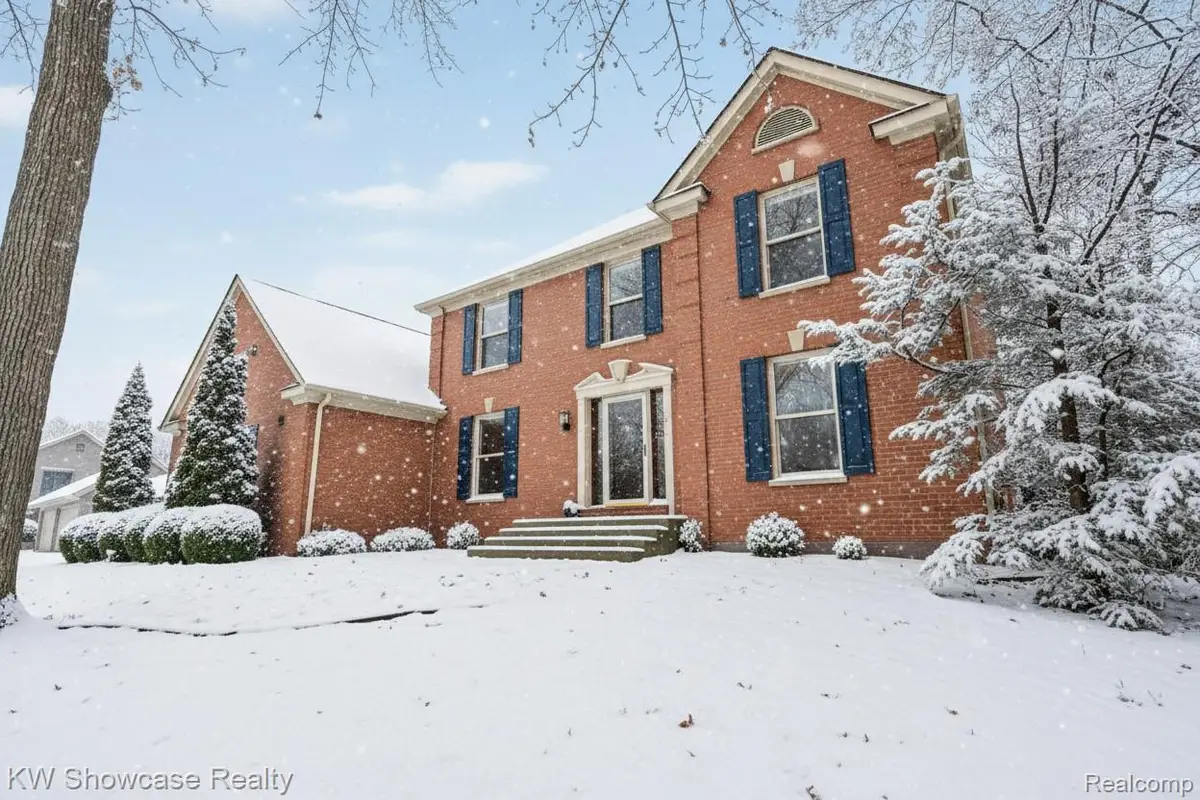 351 Heritage Drive, Milford Charter Township, MI 48381 - Image #1