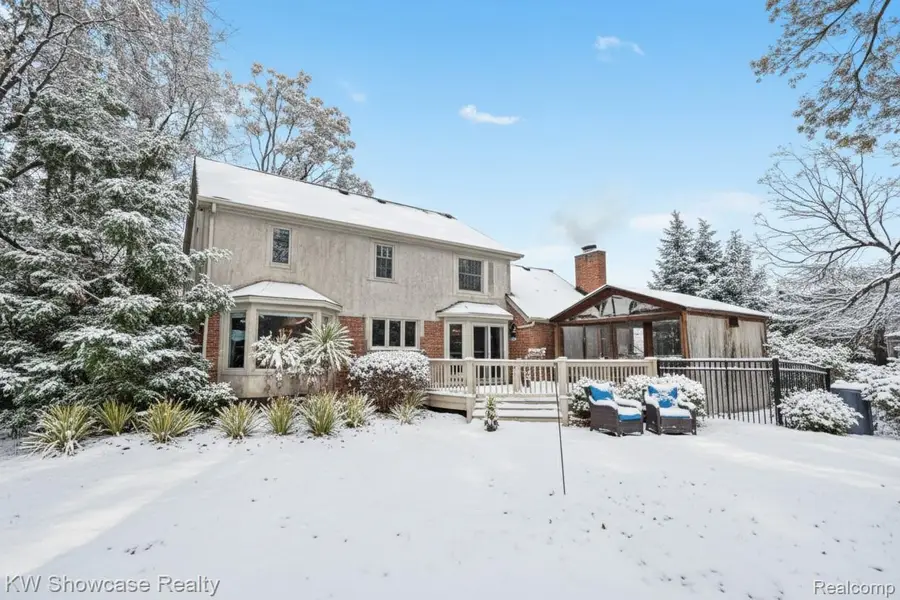 351 Heritage Drive, Milford Charter Township, MI 48381 - Image #2