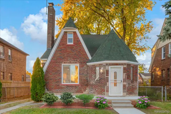 16717 Fielding Street, Detroit, MI 48219