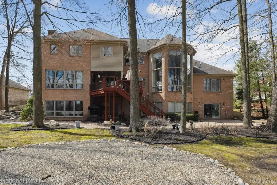 1449 Gleneagles, Highland, MI 48357 - Image #3