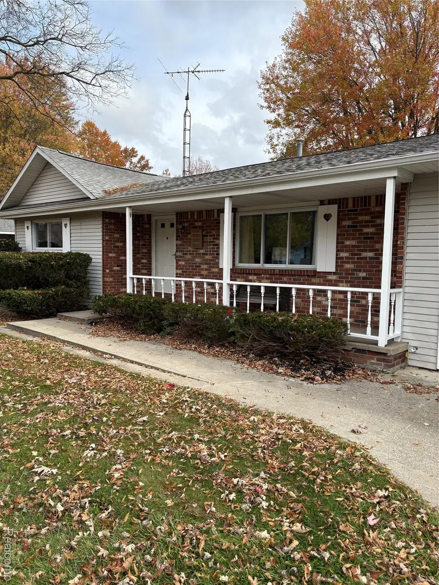 2233 Amy Street, Burton, MI 48519 - Image #2