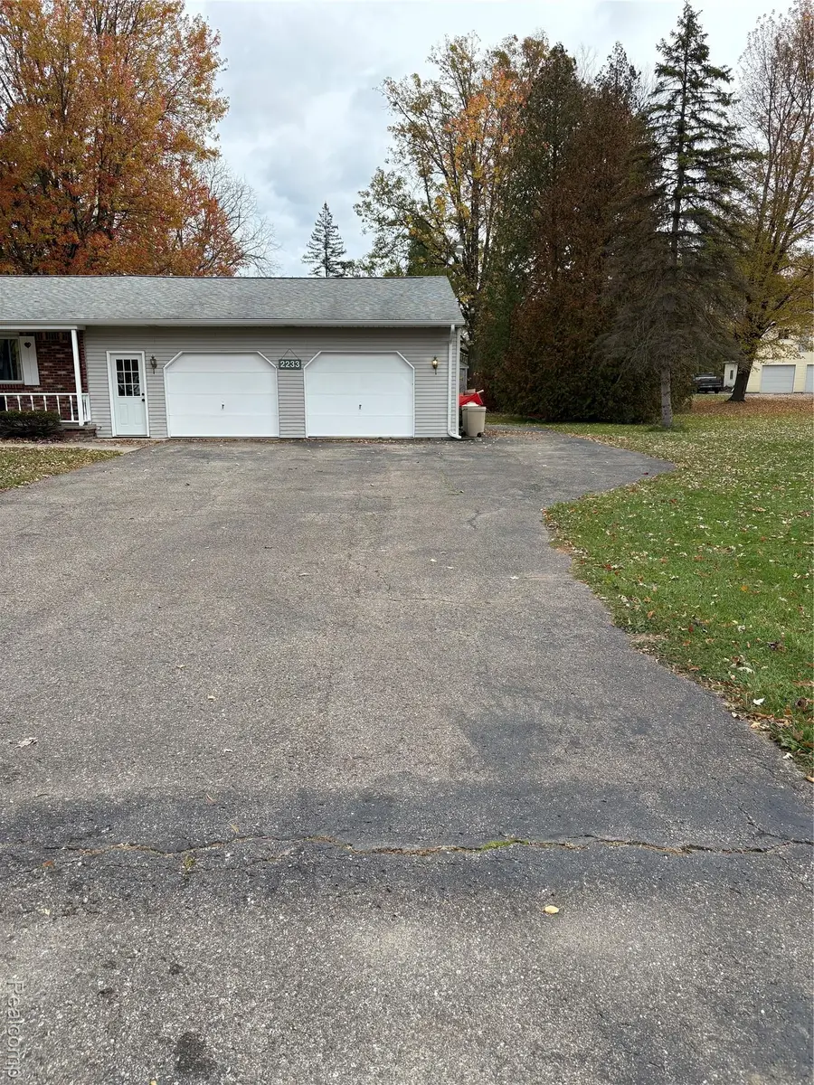 2233 Amy Street, Burton, MI 48519 - Image #3