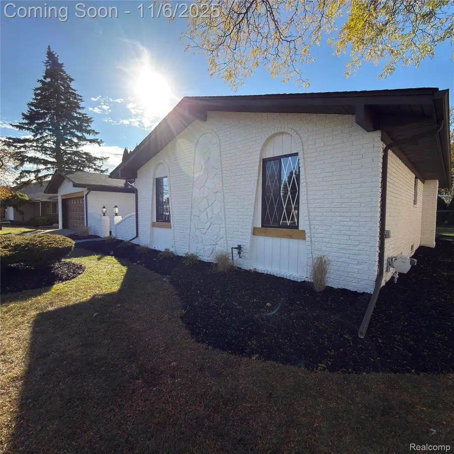 37037 Vita Marie Street, Clinton Township, MI 48036 - Image #3