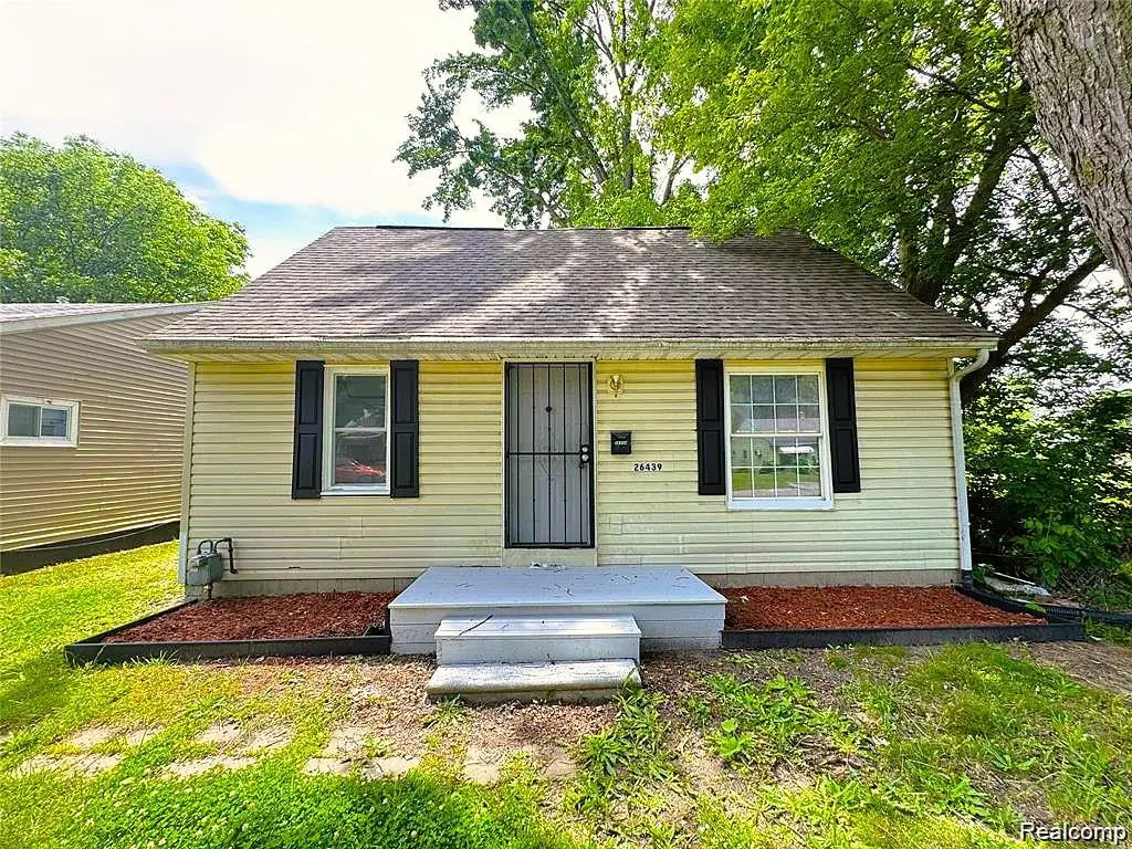 26439 Hopkins Street, Inkster, MI 48141 - Image #1
