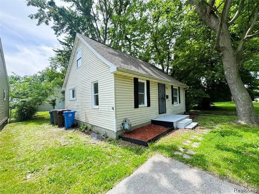 26439 Hopkins Street, Inkster, MI 48141 - Image #2