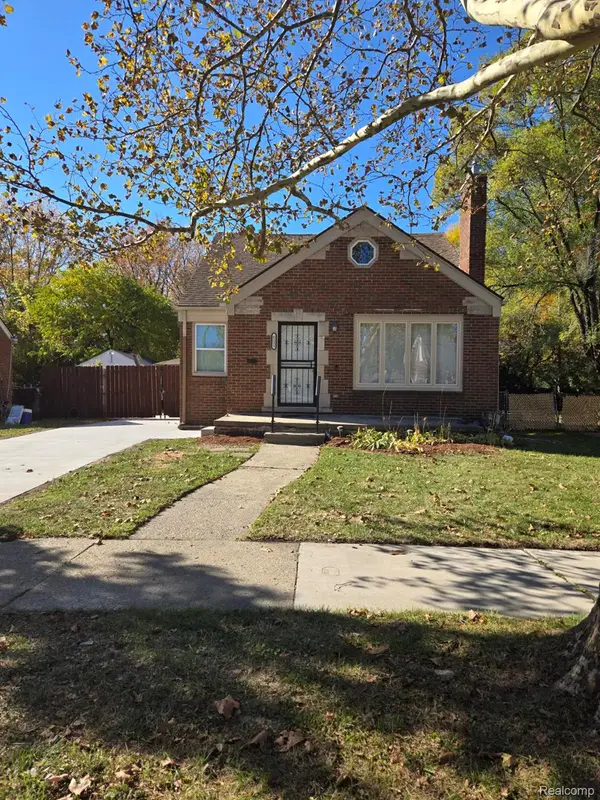 6231 University Place, Detroit, MI 48224