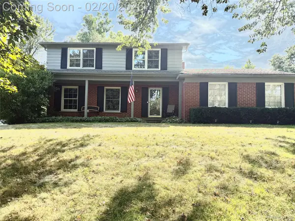 2570 Aspen Lane, Bloomfield, MI 48302