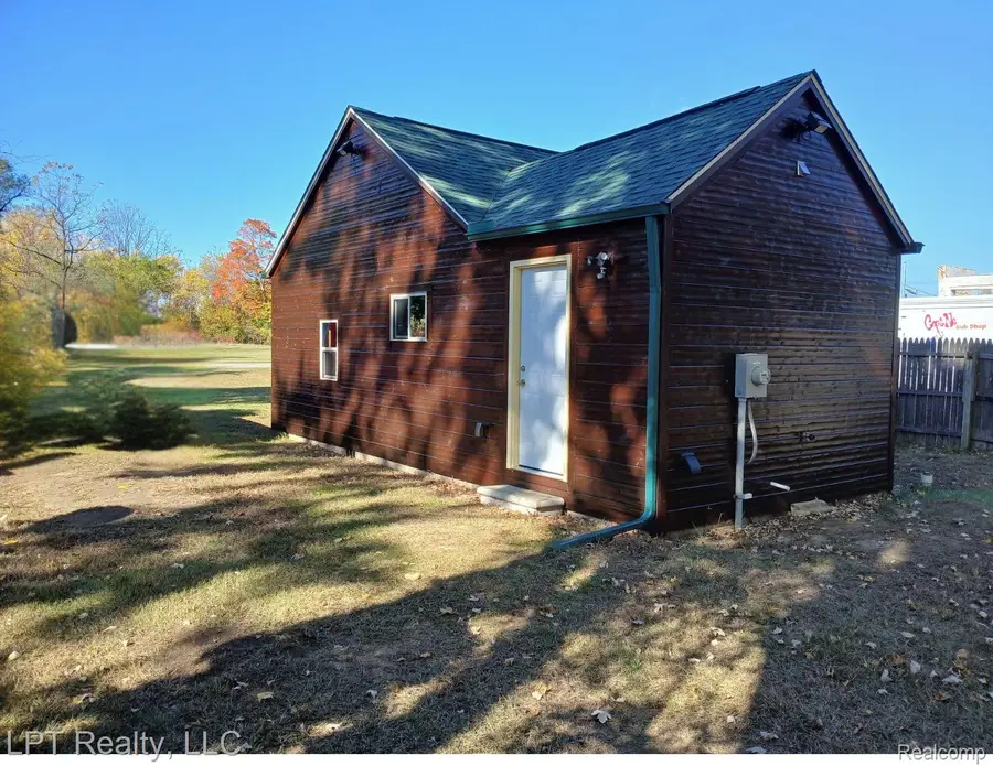 12057 S Huron River Drive, Romulus, MI 48174 - Image #3