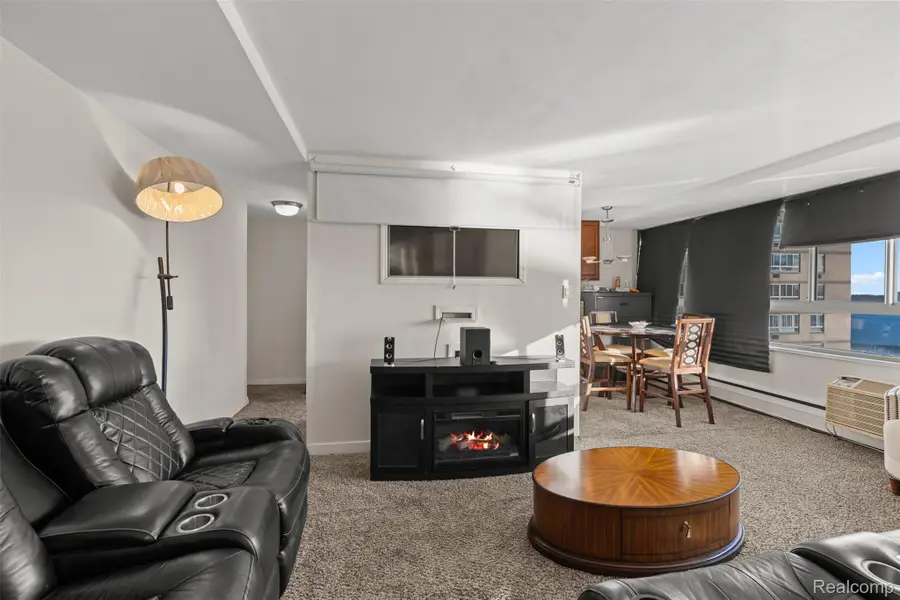 8900 E Jefferson Avenue #605, Detroit, MI 48214 - Image #2