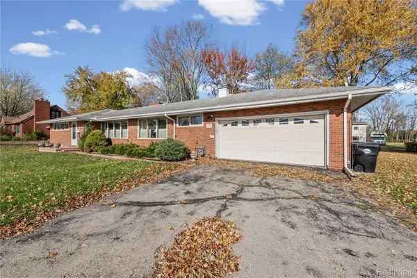 18676 Vreeland Road, Woodhaven, MI 48183