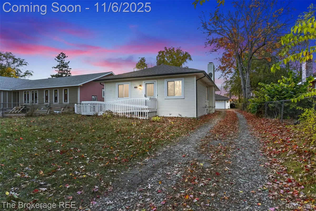 1140 Round Lake Road, White Lake, MI 48386 - Image #1