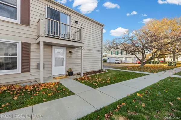 2917 Rockford Court #36D, LakeOrion, MI 48360