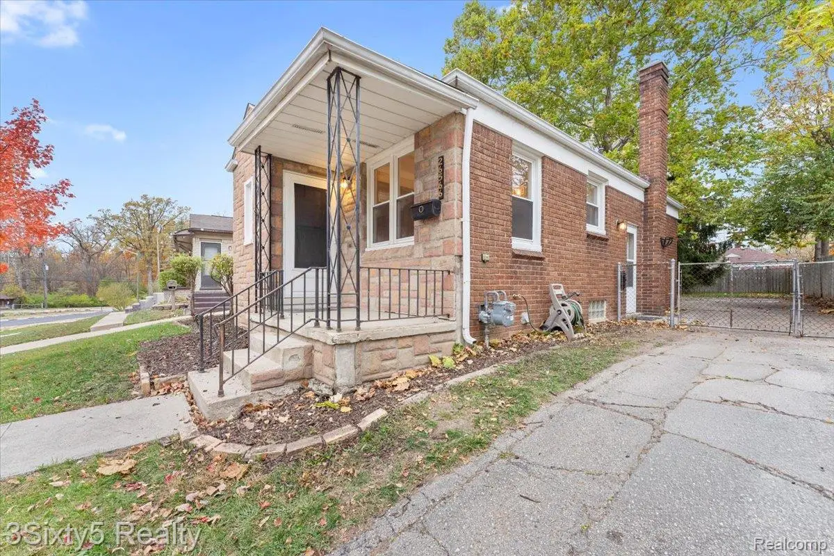 26566 N River Park Drive, Inkster, MI 48141 - Image #1