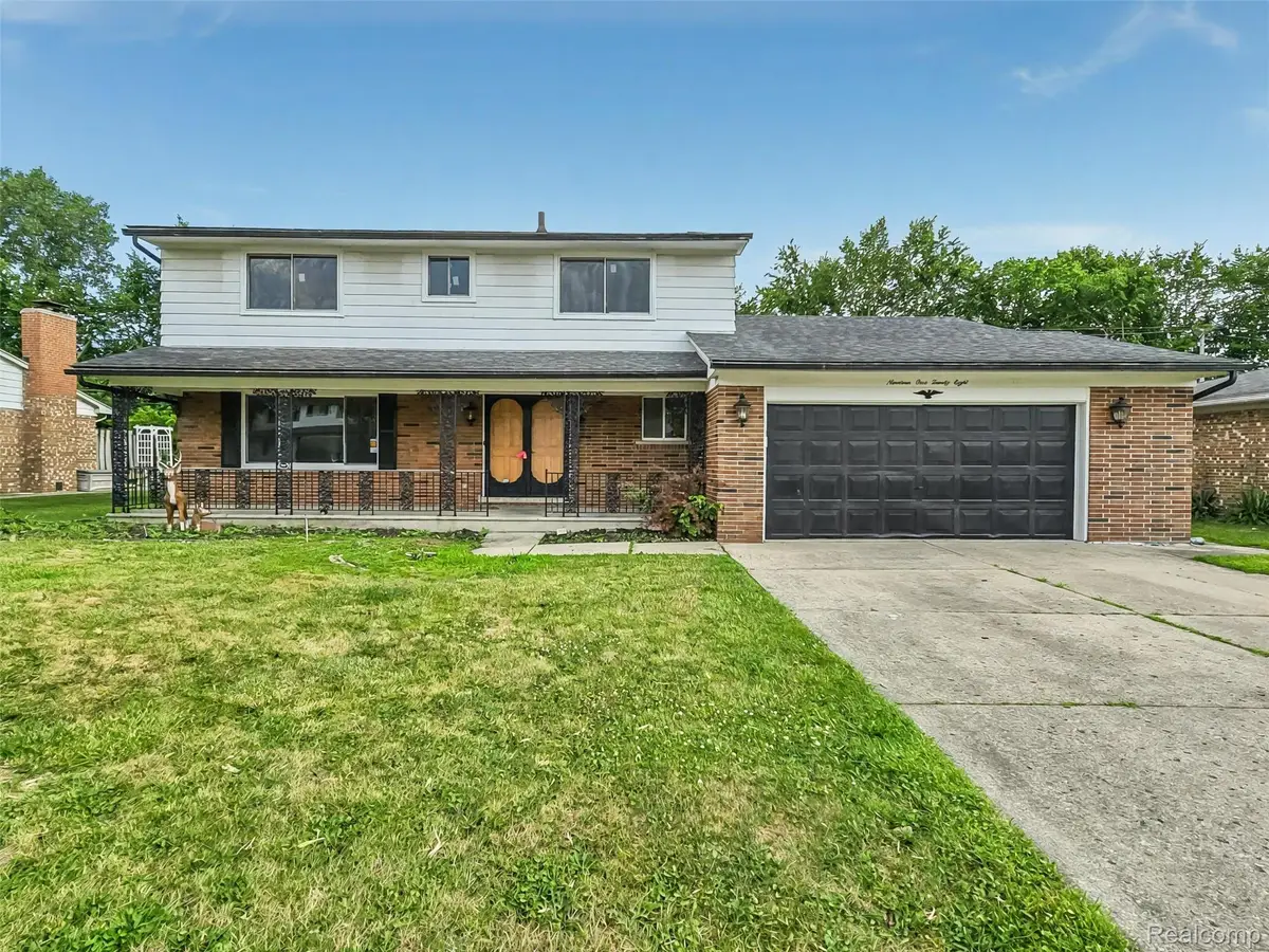 19128 Cheyenne Street, Clinton Township, MI 48036 - Image #1