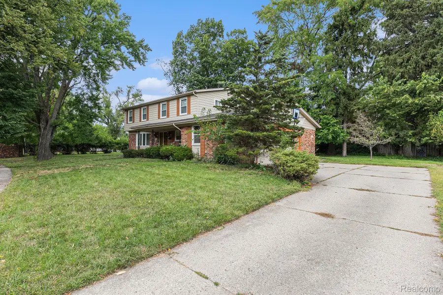 32058 Aline Drive, Warren, MI 48093 - Image #3