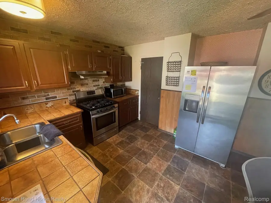 30286 Kipling Street, Romulus, MI 48174 - Image #3