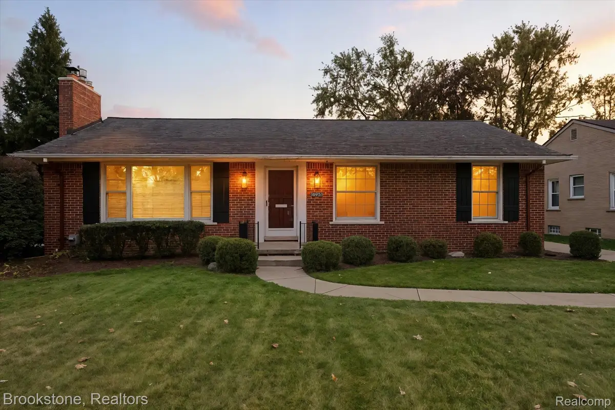 16951 Locherbie Avenue, Beverly Hills, MI 48025 - Image #1