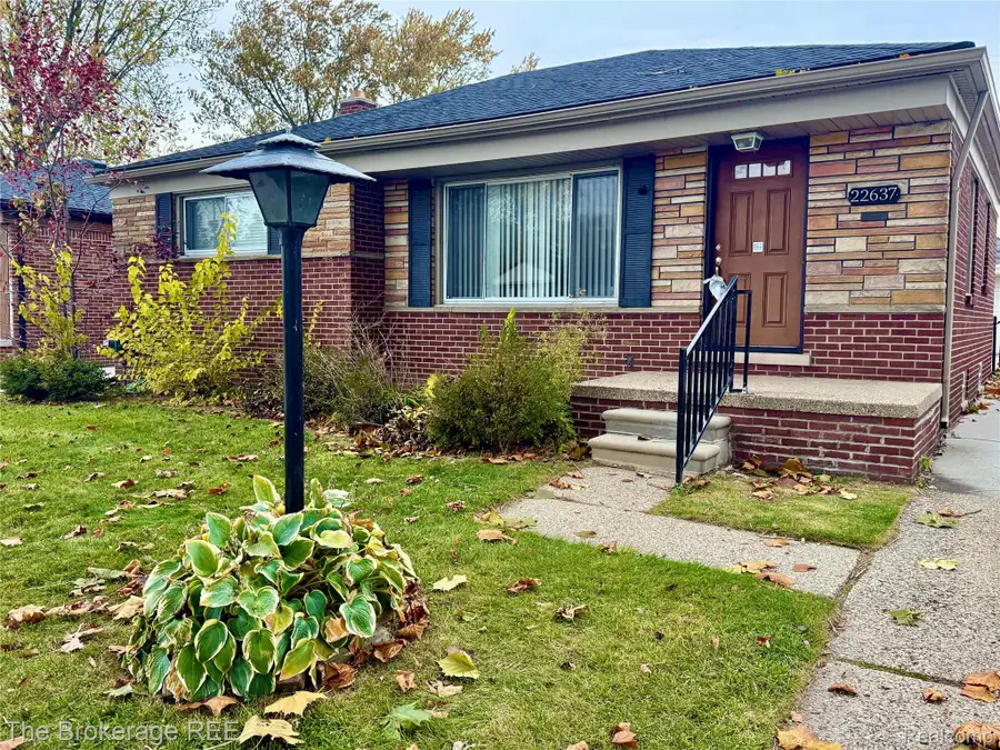 22637 Mylls Street, Saint Clair Shores, MI 48081 - Image #2