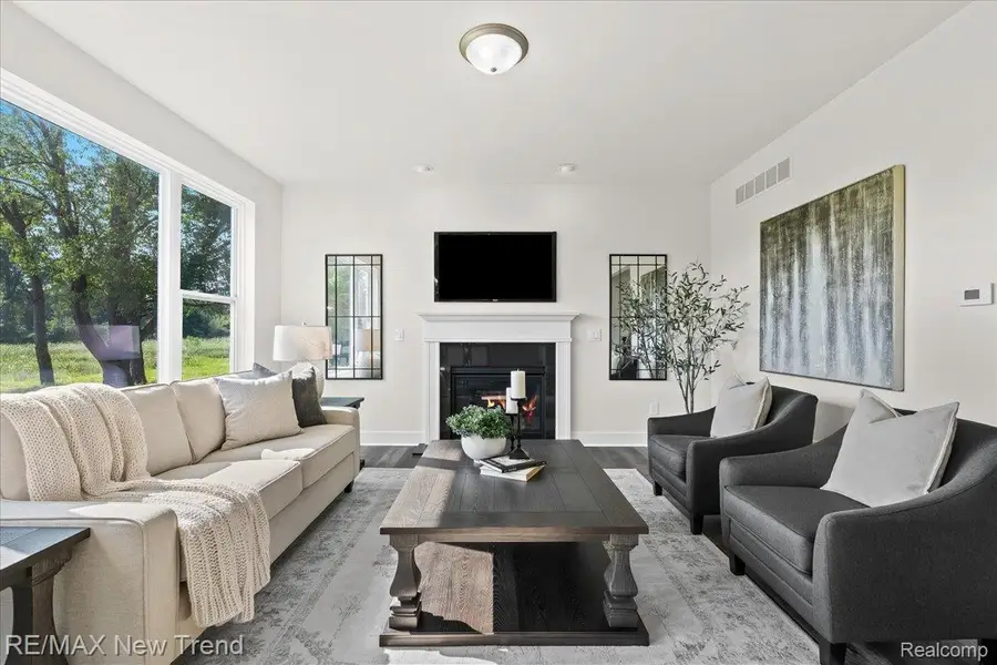 2406 Madison Street, Wixom, MI 48393 - Image #3