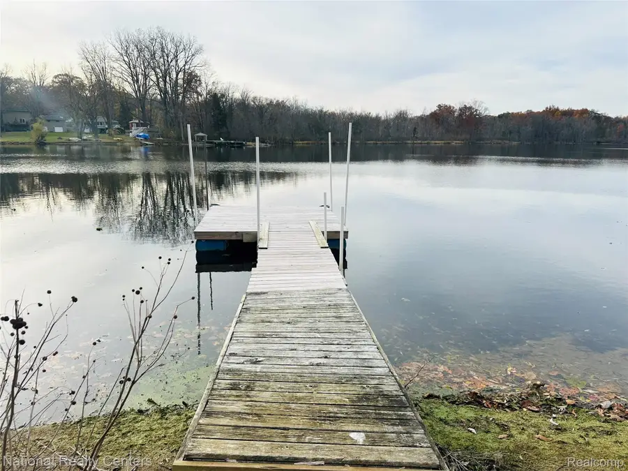 12063 Kirby Lane, South Lyon, MI 48178 - Image #3