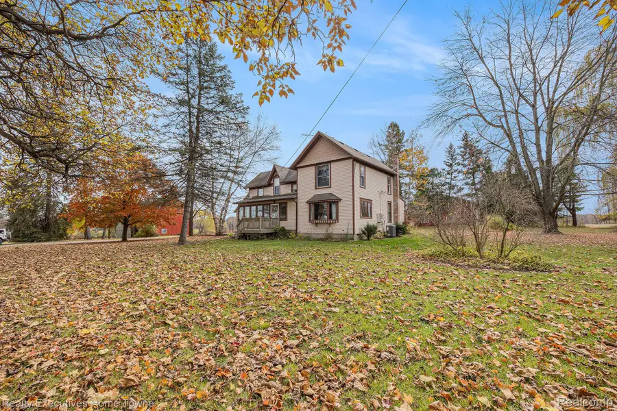 550 E Leonard Road, Leonard, MI 48367 - Image #3