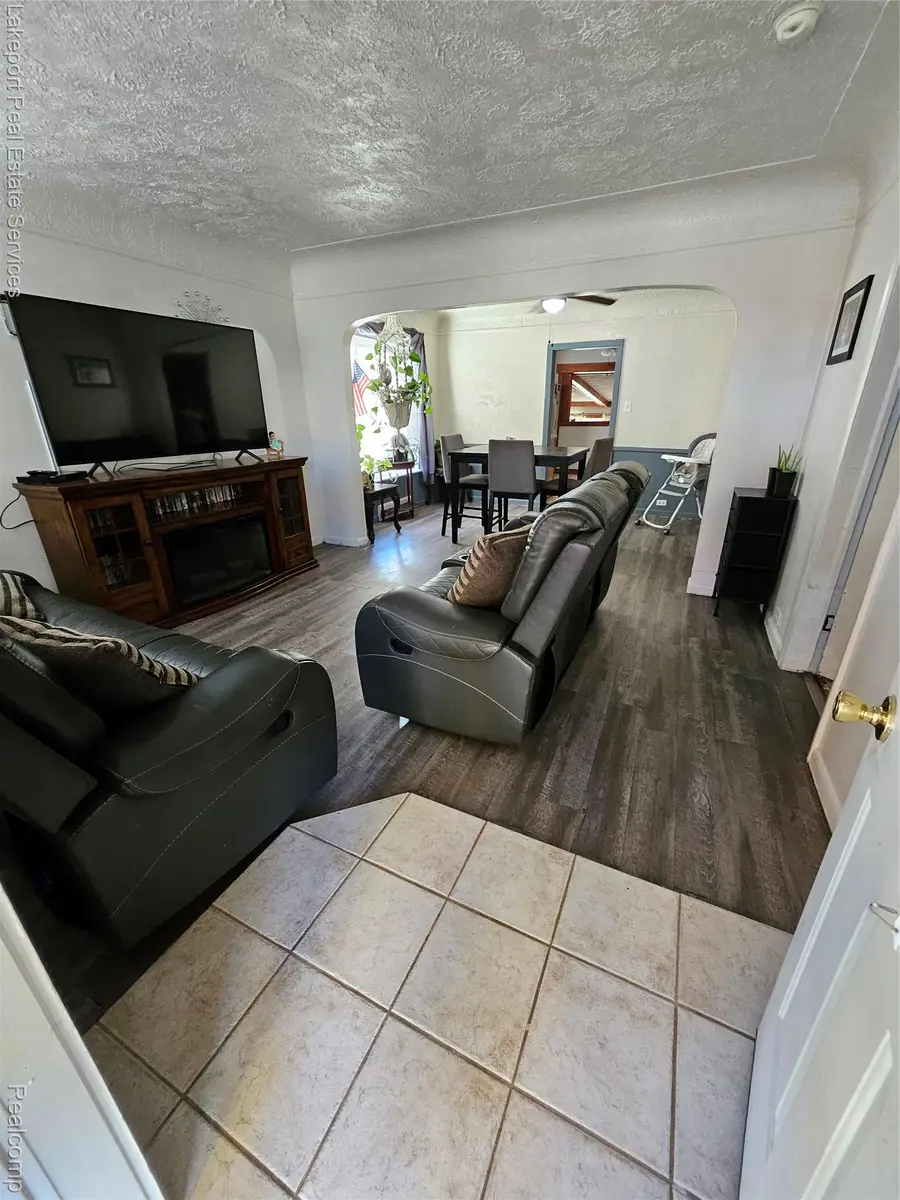 814 Saint James Street, Marysville, MI 48040 - Image #3