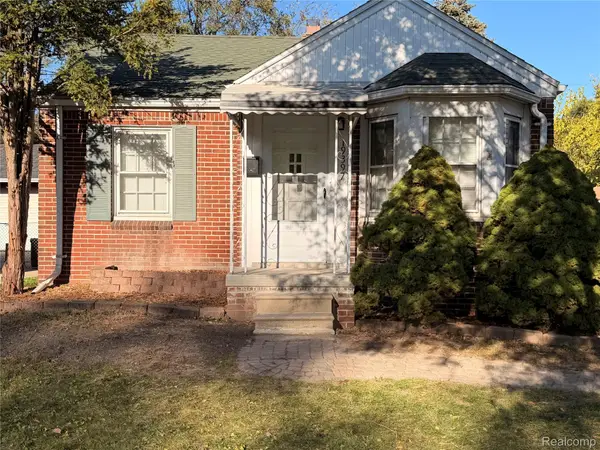 19397 Washtenaw Street, HarperWoods, MI 48225