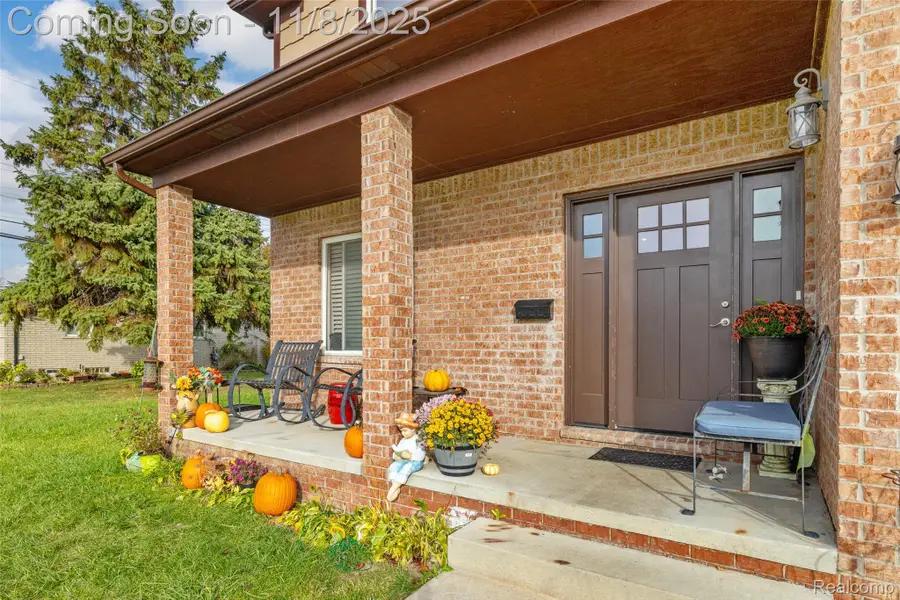 36738 Vine Drive, Sterling Heights, MI 48312 - Image #3