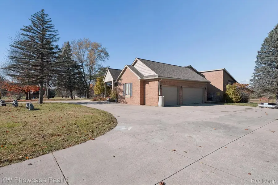 1112 W Cook Road, Mundy Township, MI 48439 - Image #3