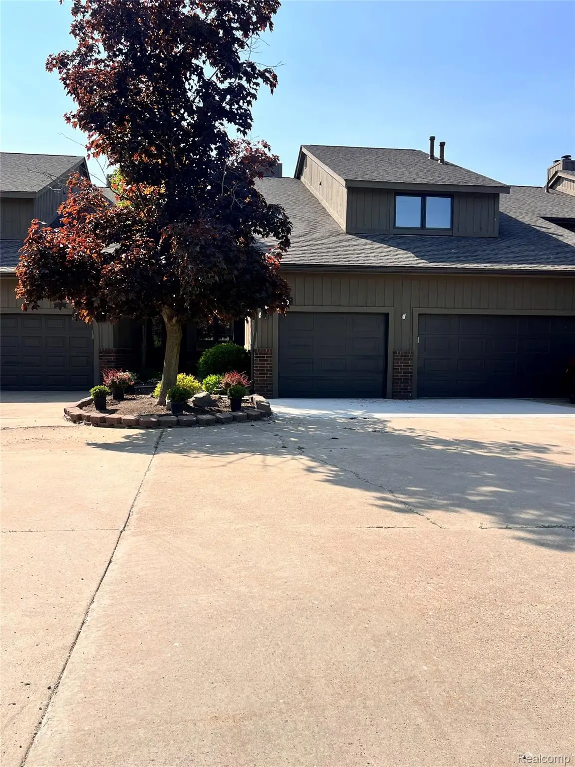 9836 Hawthorne Glen Drive, Grosse Ile, MI 48138 - Image #1