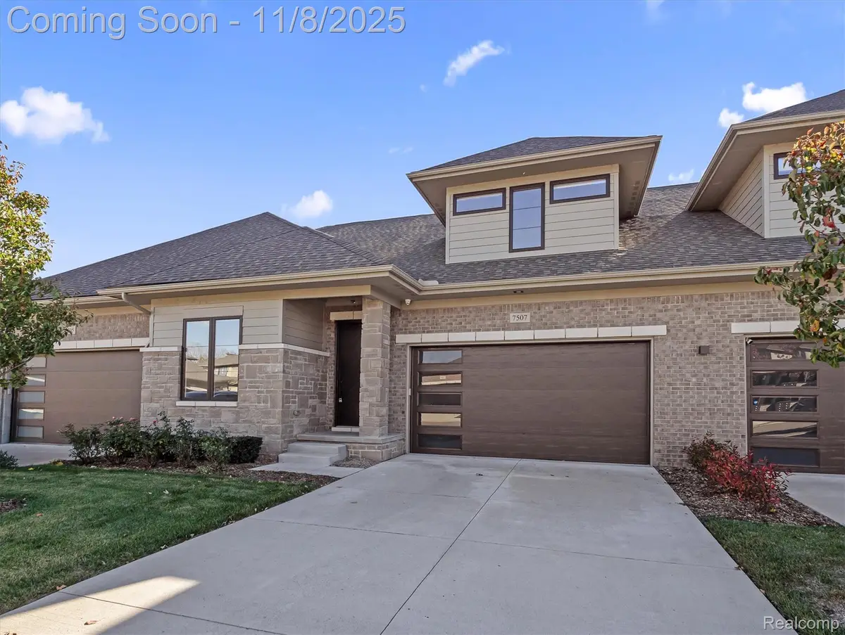 7507 Gramercy Circle Circle, West Bloomfield, MI 48322 - Image #1