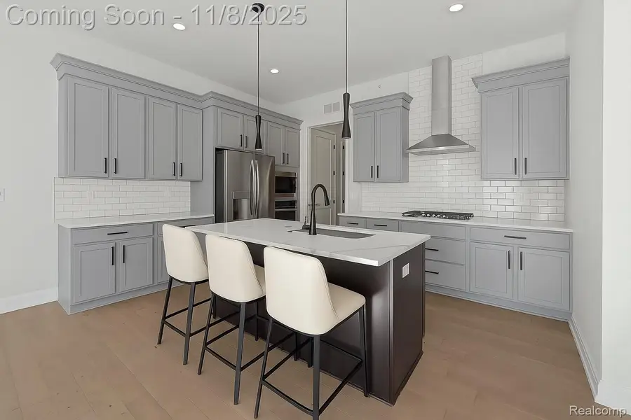 7507 Gramercy Circle Circle, West Bloomfield, MI 48322 - Image #3