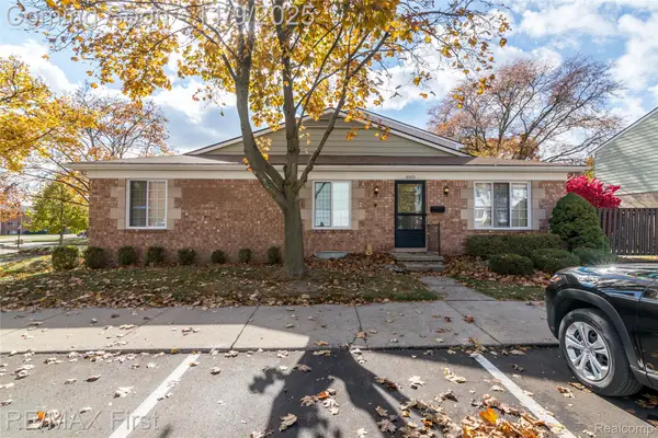 4909 Coventry Street #287, RoyalOak, MI 48073