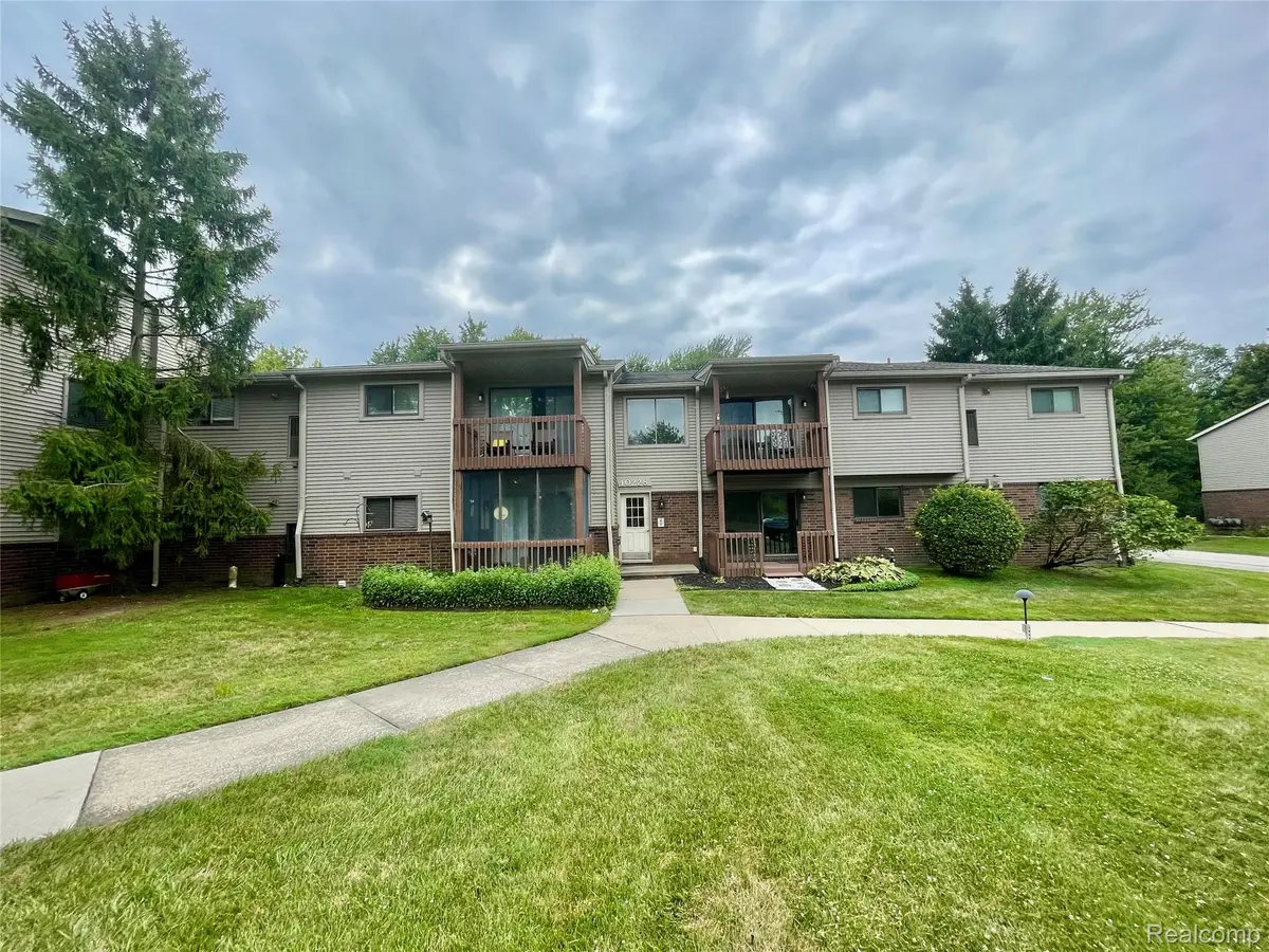 10228 Nancys #37, Grosse Ile, MI 48138 - Image #1
