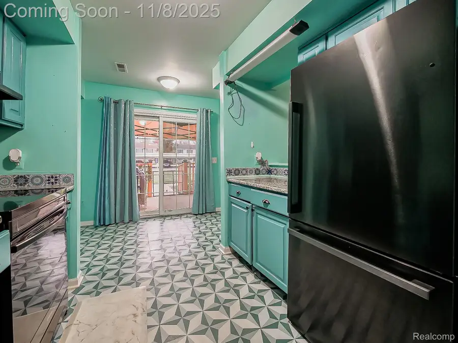 16513 Terrace Village Drive, Taylor, MI 48180 - Image #3