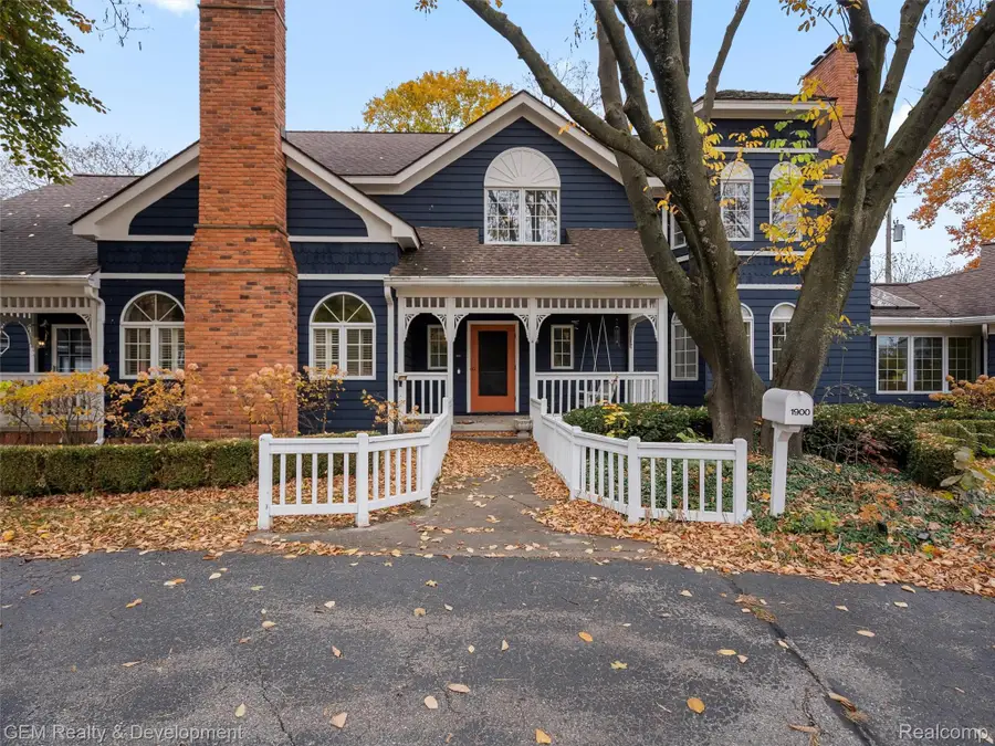 1900 Tiverton Road, Bloomfield Hills, MI 48304 - Image #2