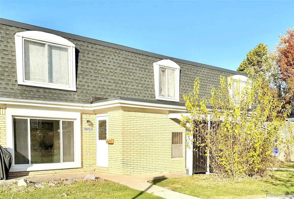 29672 City Center Drive #3, Warren, MI 48093 - Image #1