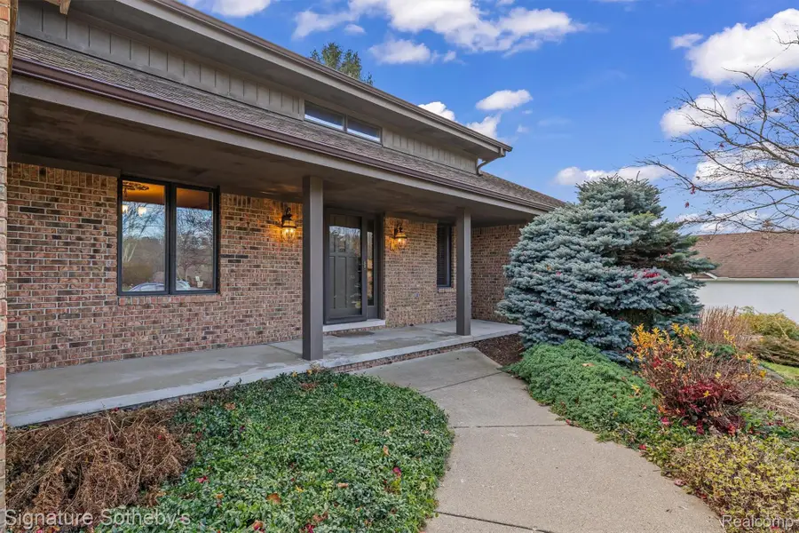 6571 Deer Ridge Drive, Clarkston, MI 48348 - Image #3