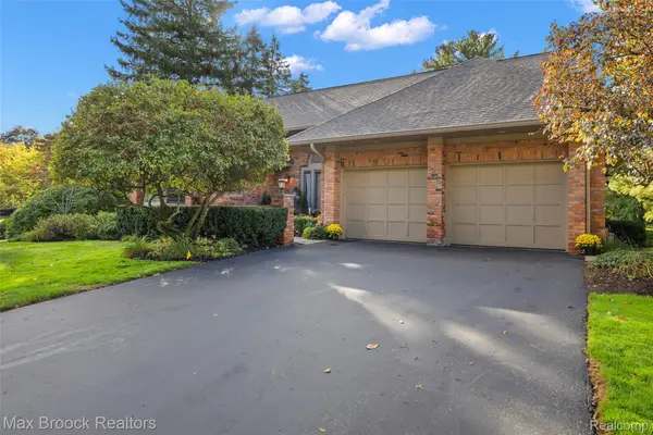 3673 York Court, BloomfieldHills, MI 48301