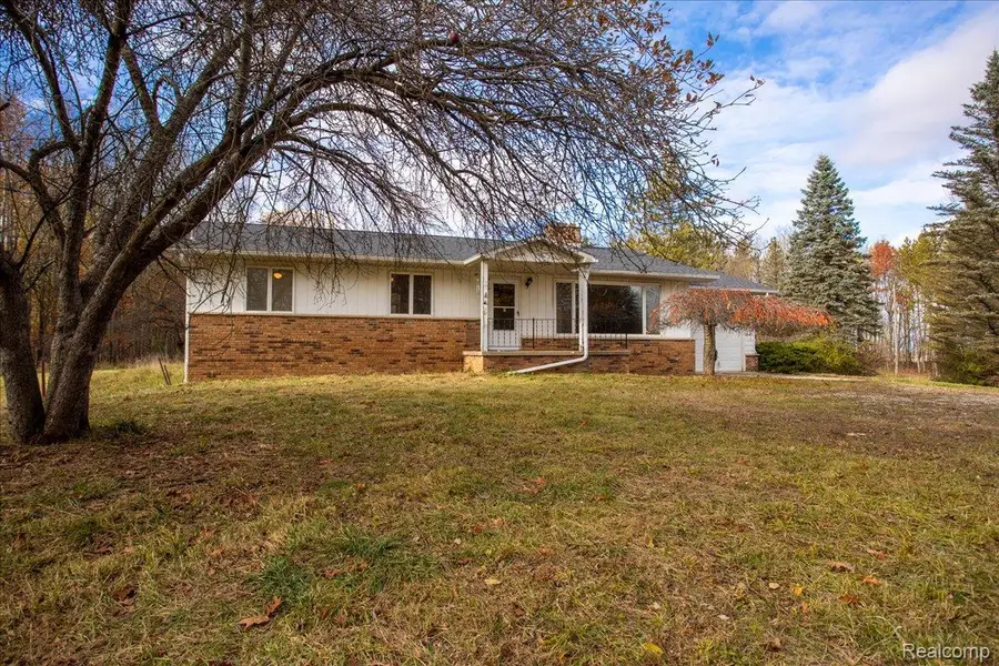 8465 Watson Road, Marlette, MI 48453 - Image #2