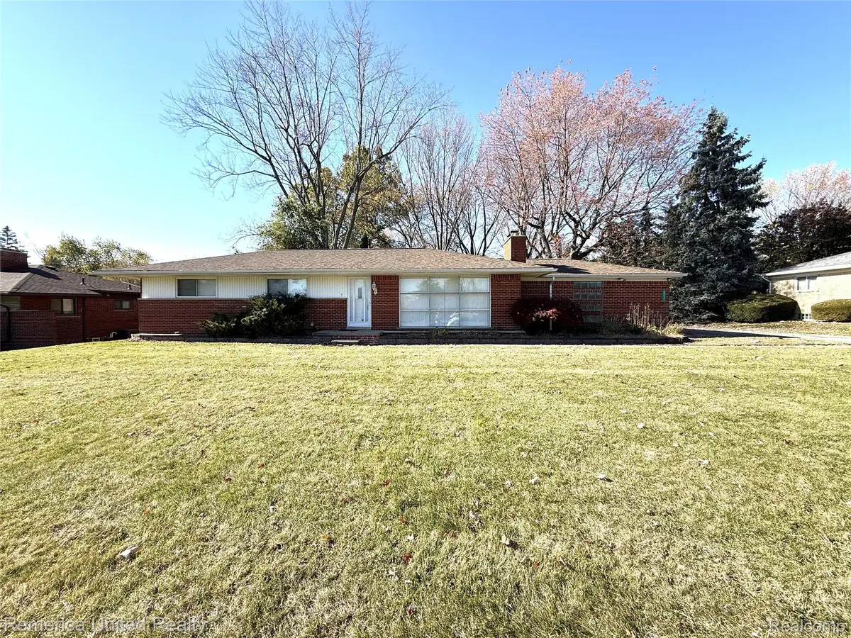 28231 Farmington Road, Farmington Hills, MI 48334 - Image #1