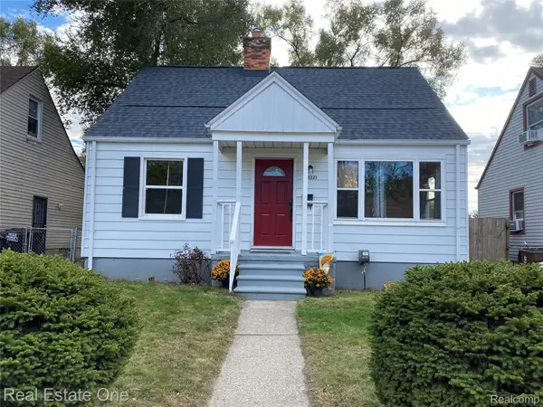 34321 John Street, Wayne, MI 48184