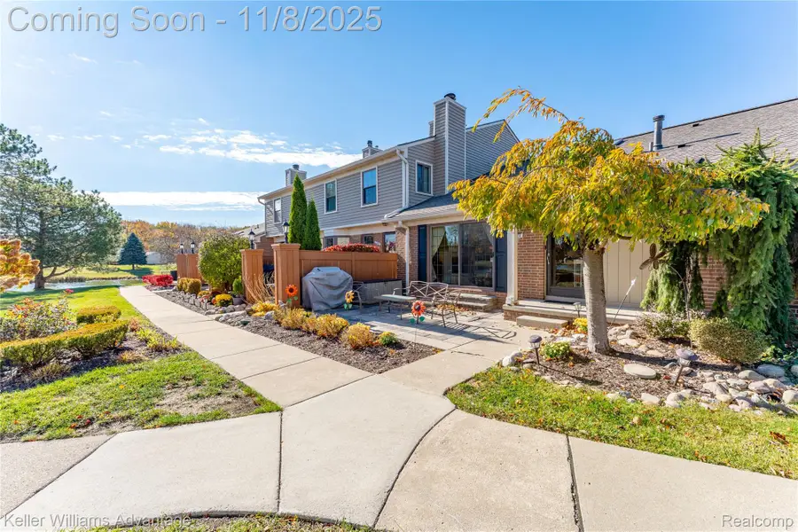 22166 Edgewater, Novi, MI 48375 - Image #2