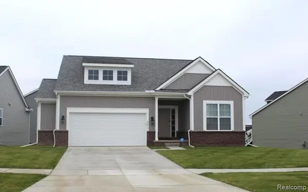 8270 Carston Lane, Brighton, MI 48116