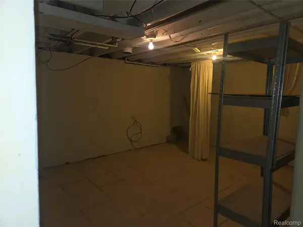 28350 Thorny Brae Road, FarmingtonHills, MI 48331