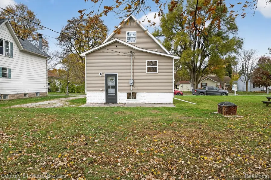 226 Bell Street, Marine City, MI 48039 - Image #2
